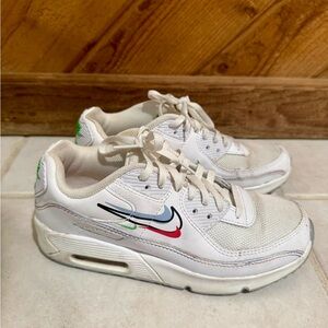 Nike White and Red Sneakers with Air Max Cushioning